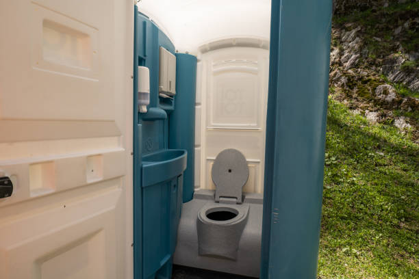 Best Luxury portable toilet rental  in Mercersburg, PA